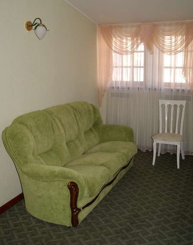 Отель Zolotoy Fazan Николаев-24
