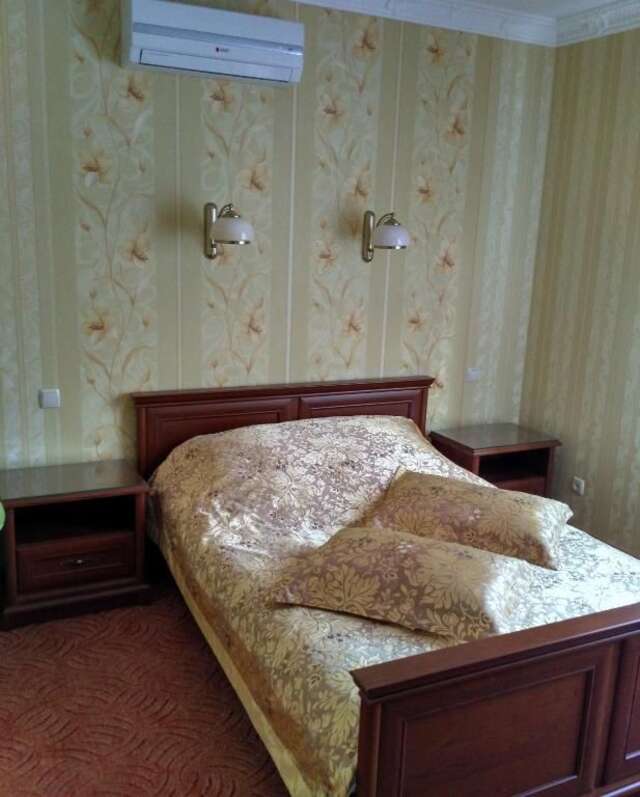 Отель Zolotoy Fazan Николаев-51